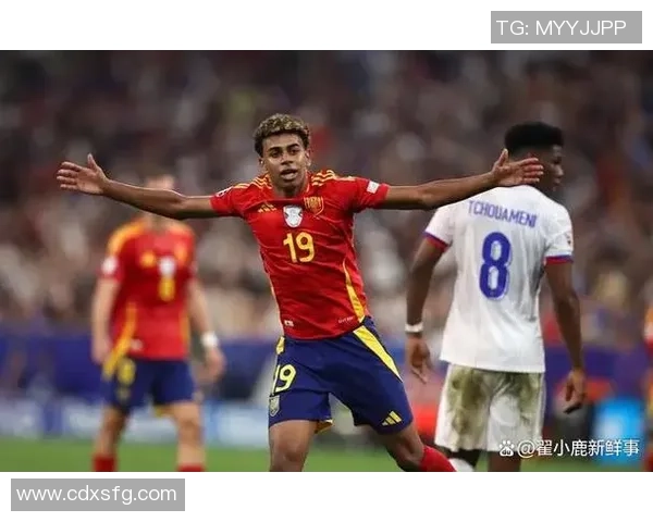 足球巨星云集合影揭示球场背后的传奇与荣耀